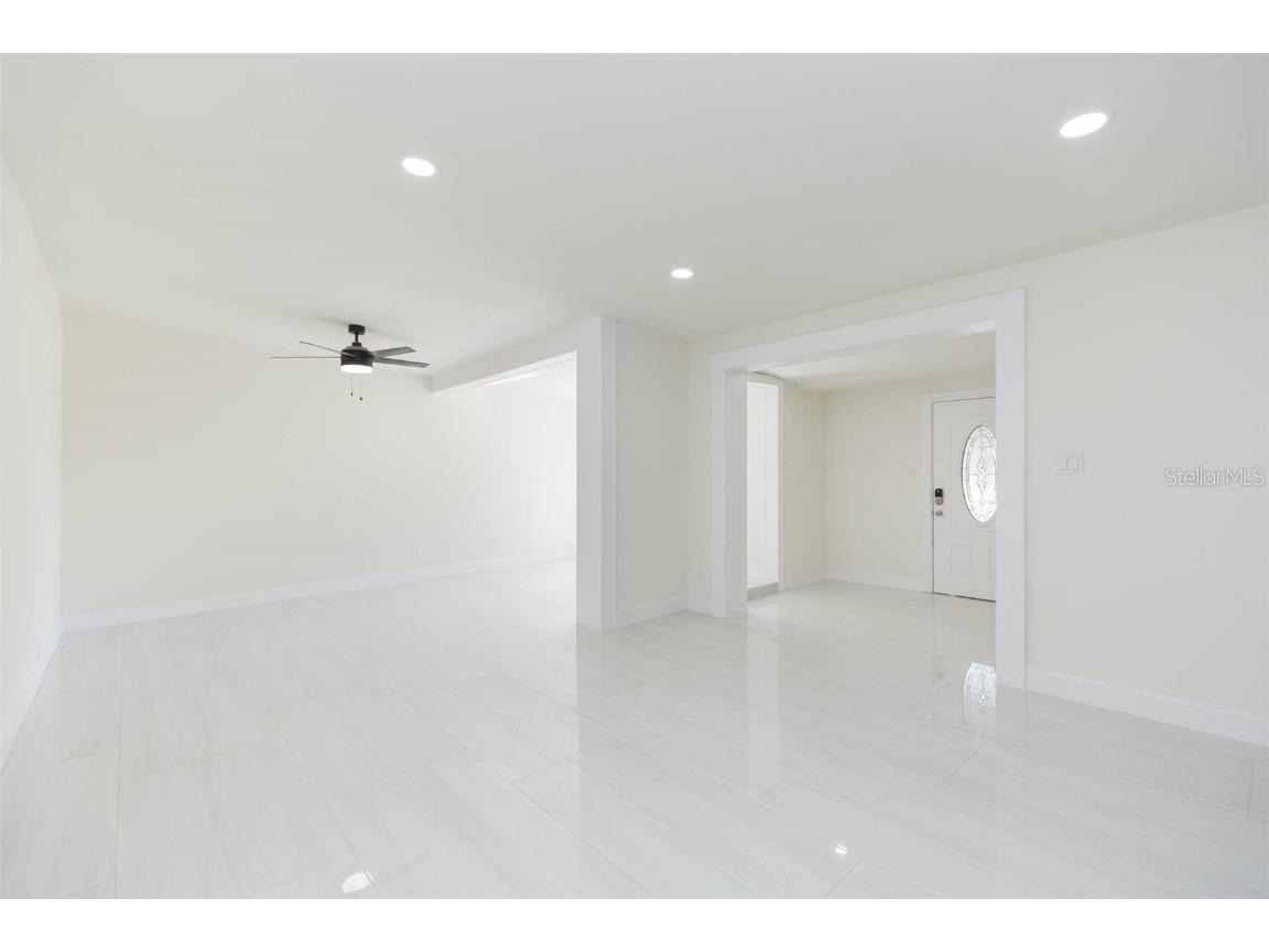 5640 Cedar Street NE Saint Petersburg FL 33703 TB8418636 image19