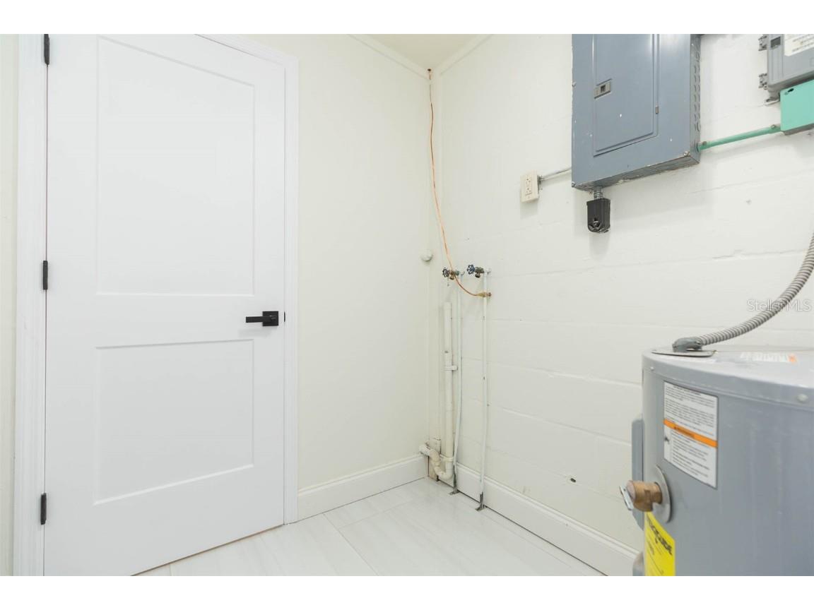 5640 Cedar Street NE Saint Petersburg FL 33703 TB8418636 image27