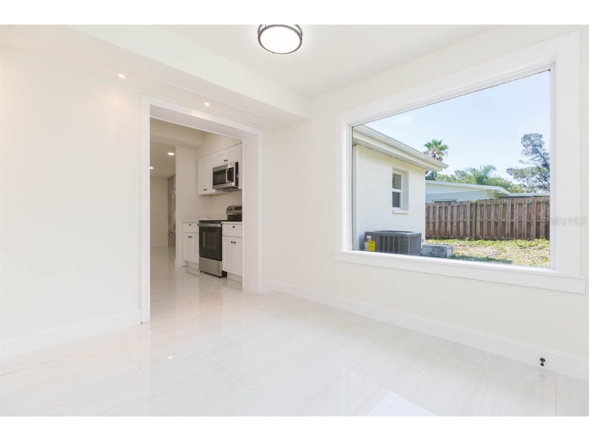 5640 Cedar Street NE Saint Petersburg FL 33703 TB8418636 image29