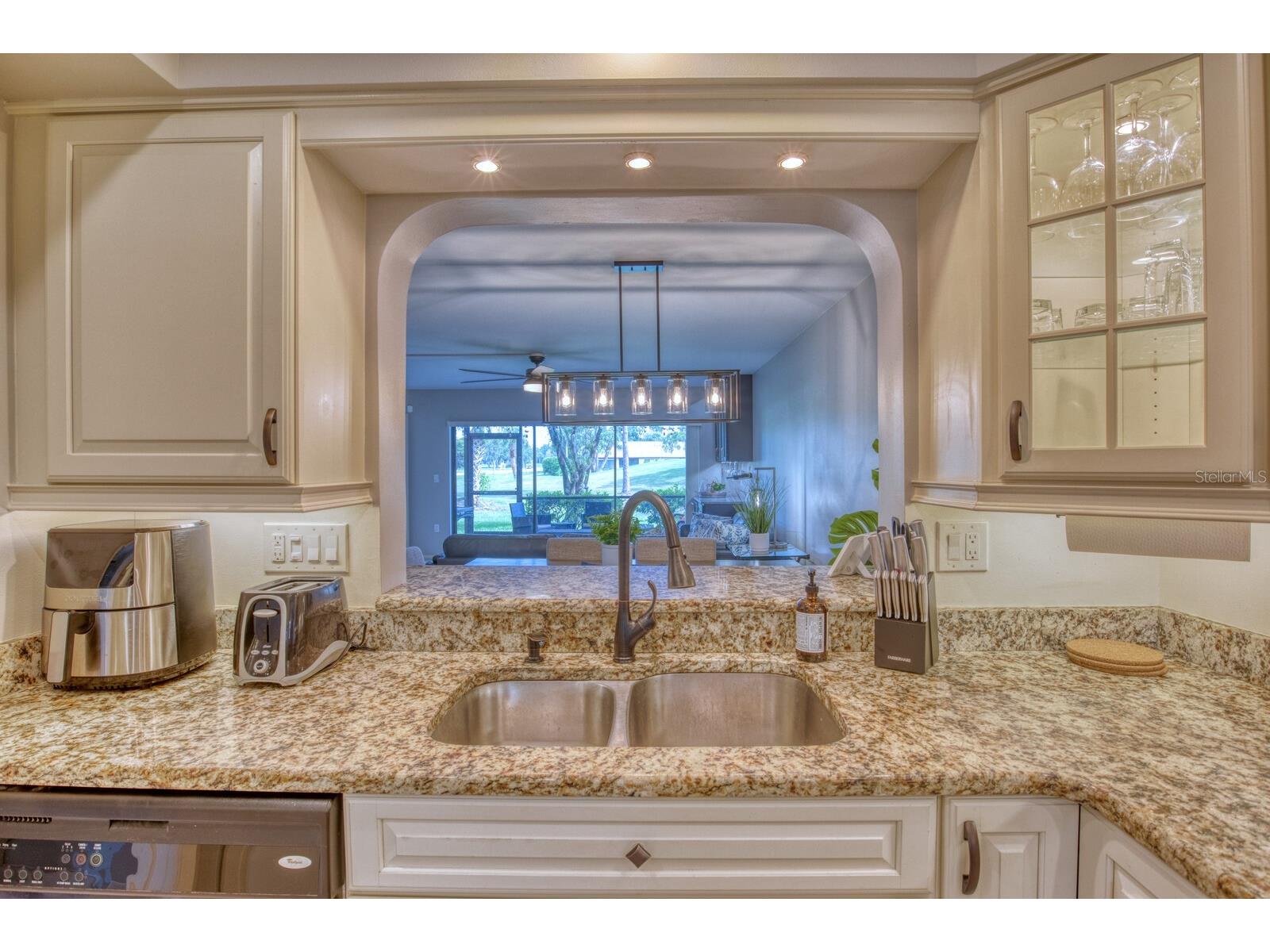 5640 Golf Pointe Drive #101 Sarasota FL 34243 TB8488837 image10