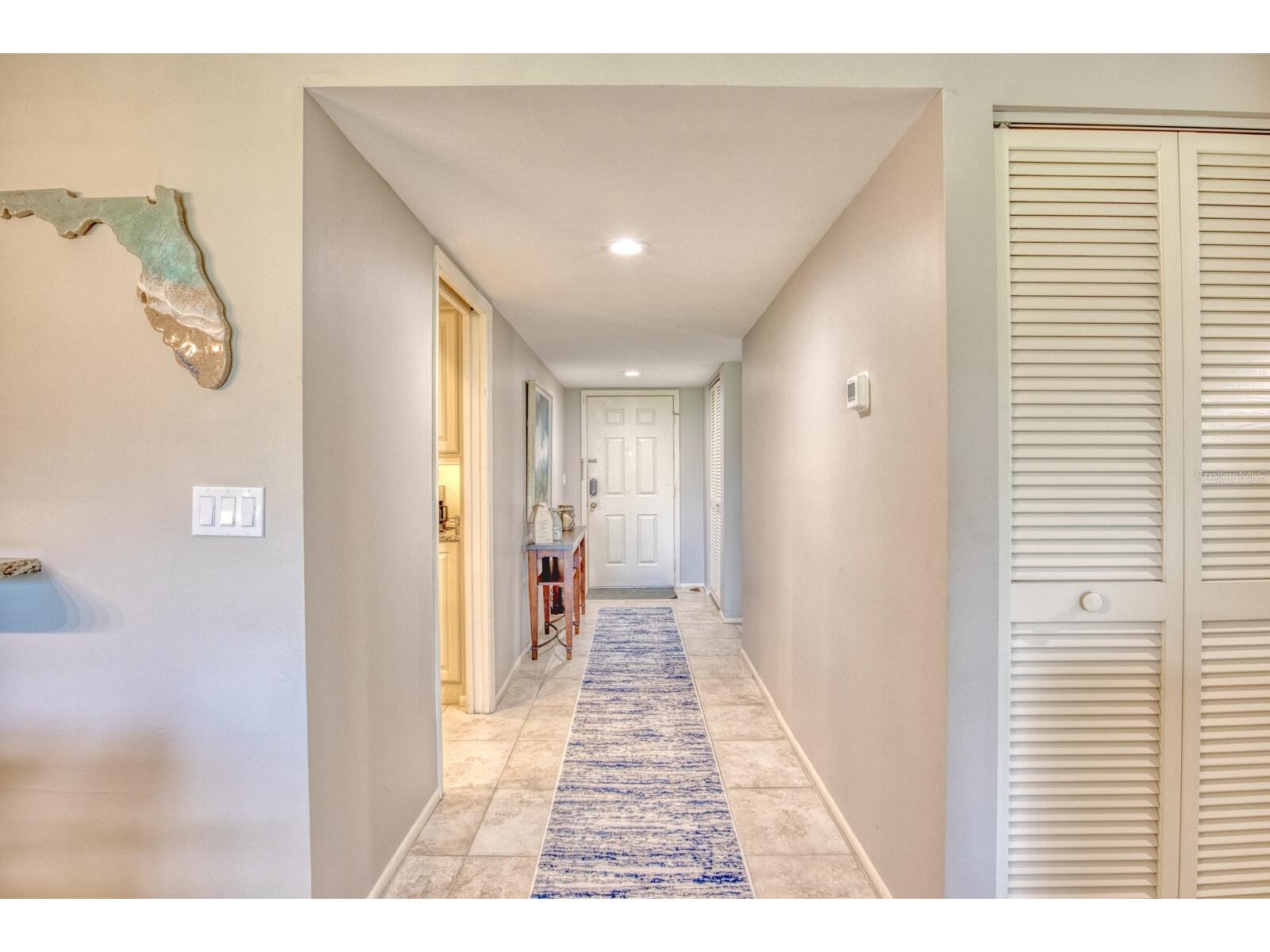5640 Golf Pointe Drive #101 Sarasota FL 34243 TB8488837 image2
