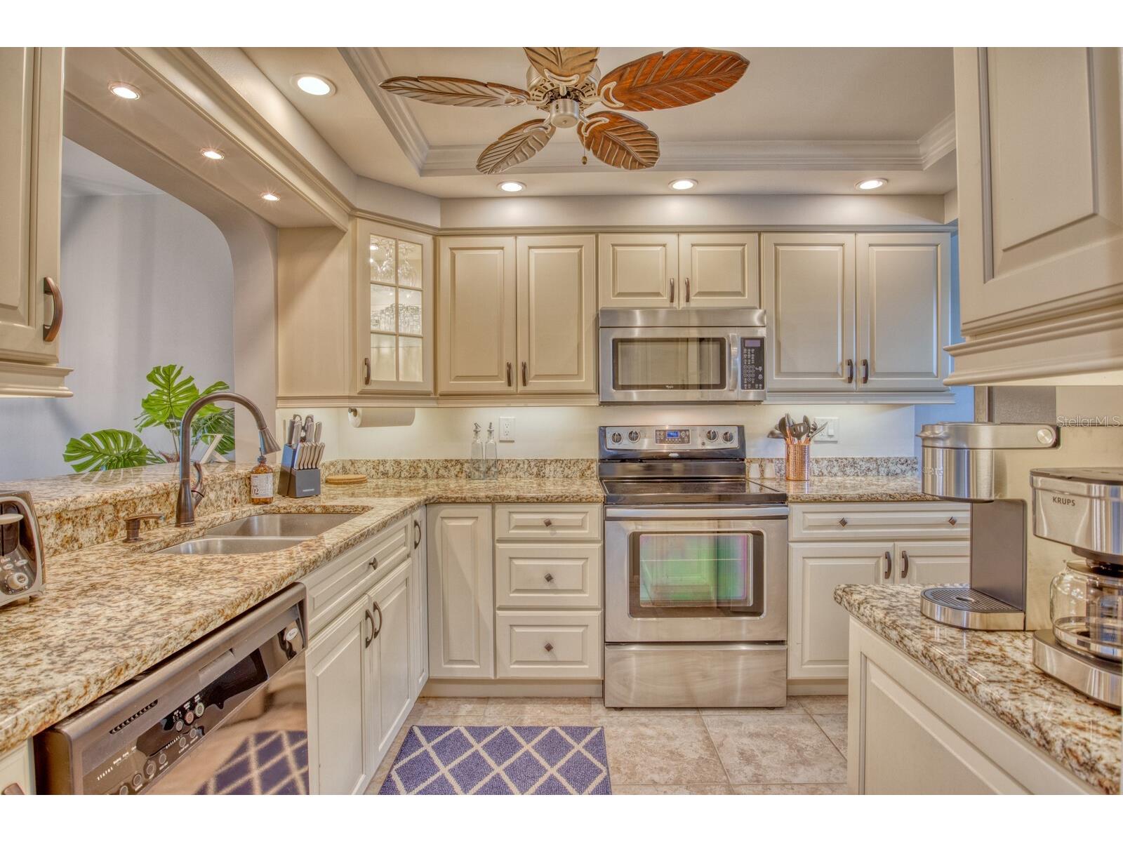 5640 Golf Pointe Drive #101 Sarasota FL 34243 TB8488837 image4