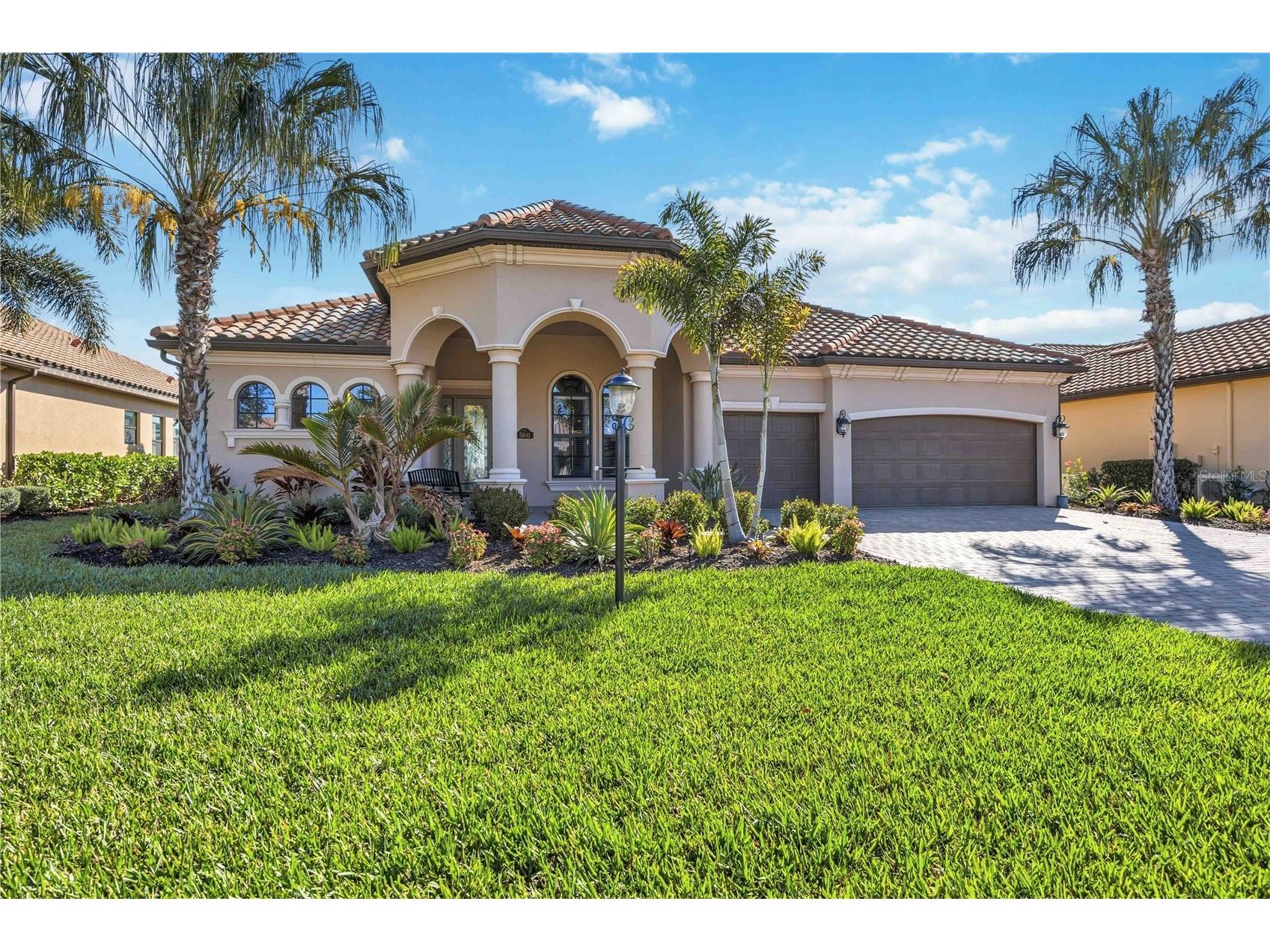 5641 Arnie Loop Bradenton FL 34211 A4682756 image1