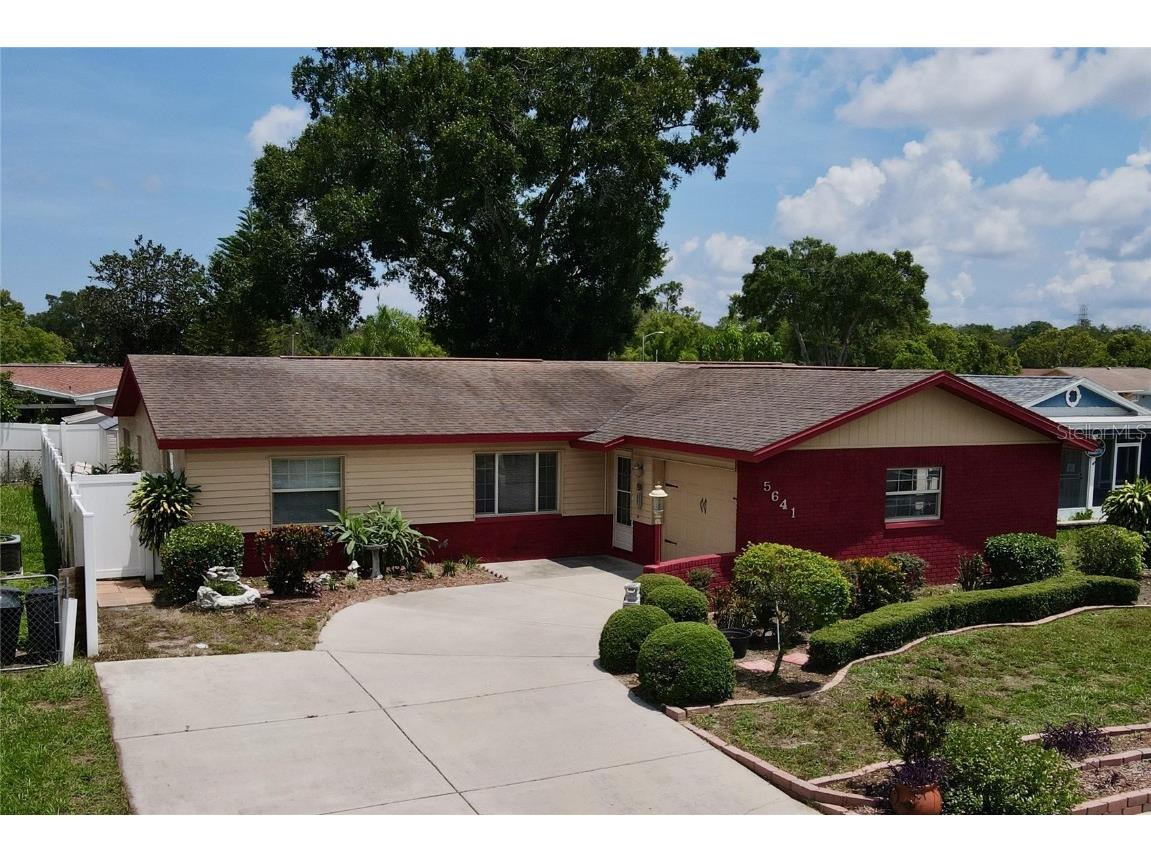 5641 Auld Lane Holiday FL 34690 W7856959 image1