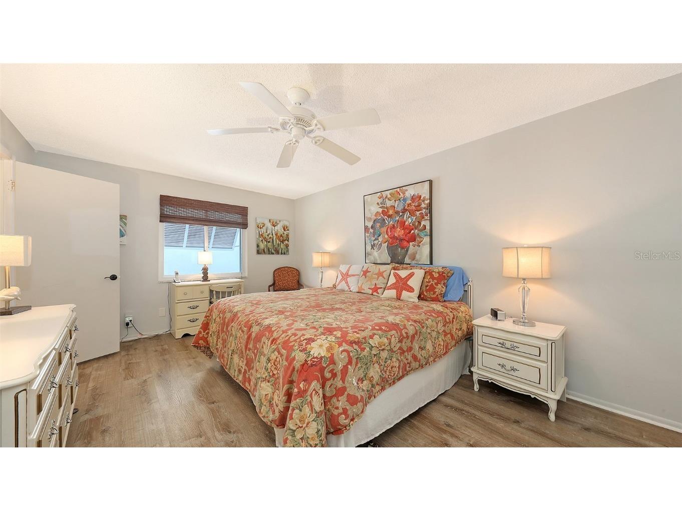 5641 Midnight Pass Road #904 Sarasota FL 34242 A4662852 image11