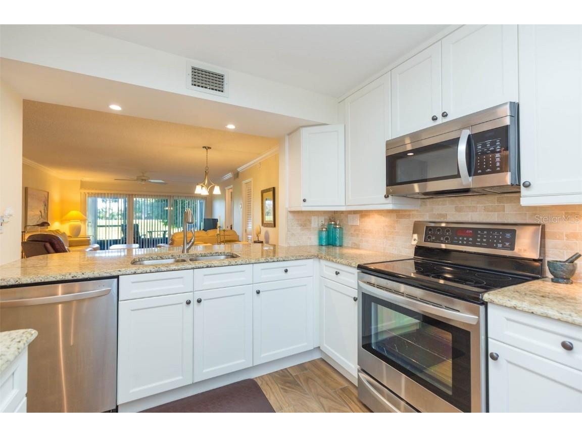 5642 Puerta Del Sol Boulevard S #142 Saint Petersburg FL 33715 - BOCA CIEGA BAY TB8448999 image11