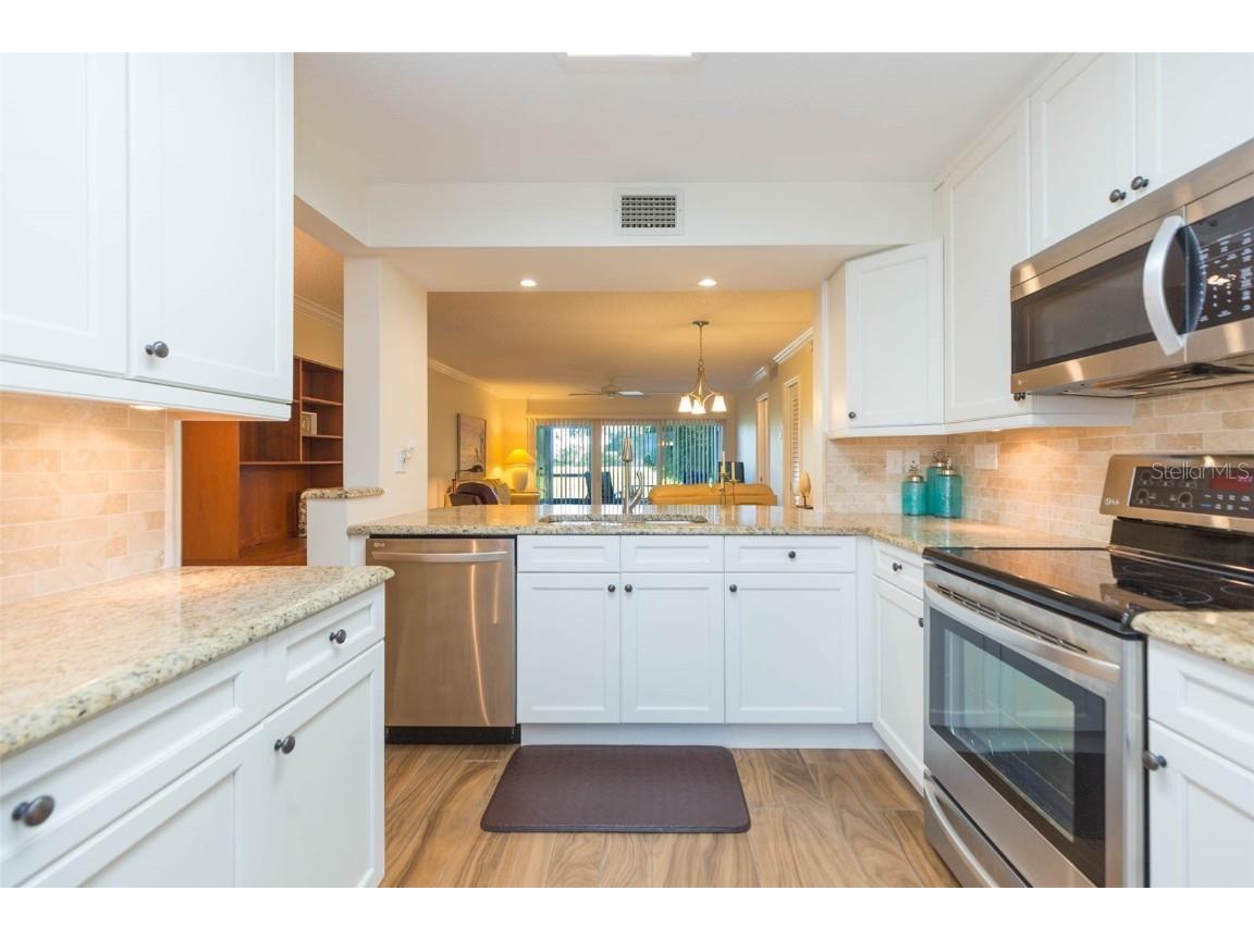 5642 Puerta Del Sol Boulevard S #142 Saint Petersburg FL 33715 - BOCA CIEGA BAY TB8448999 image9