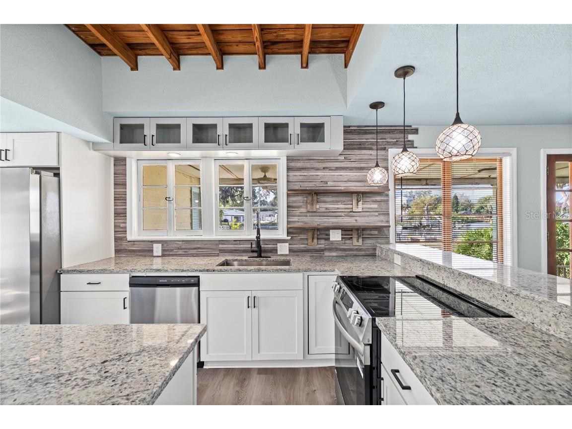 5642 Riverview Drive New Port Richey FL 34652 - PITHLACHASCOTEE W7881338 image4