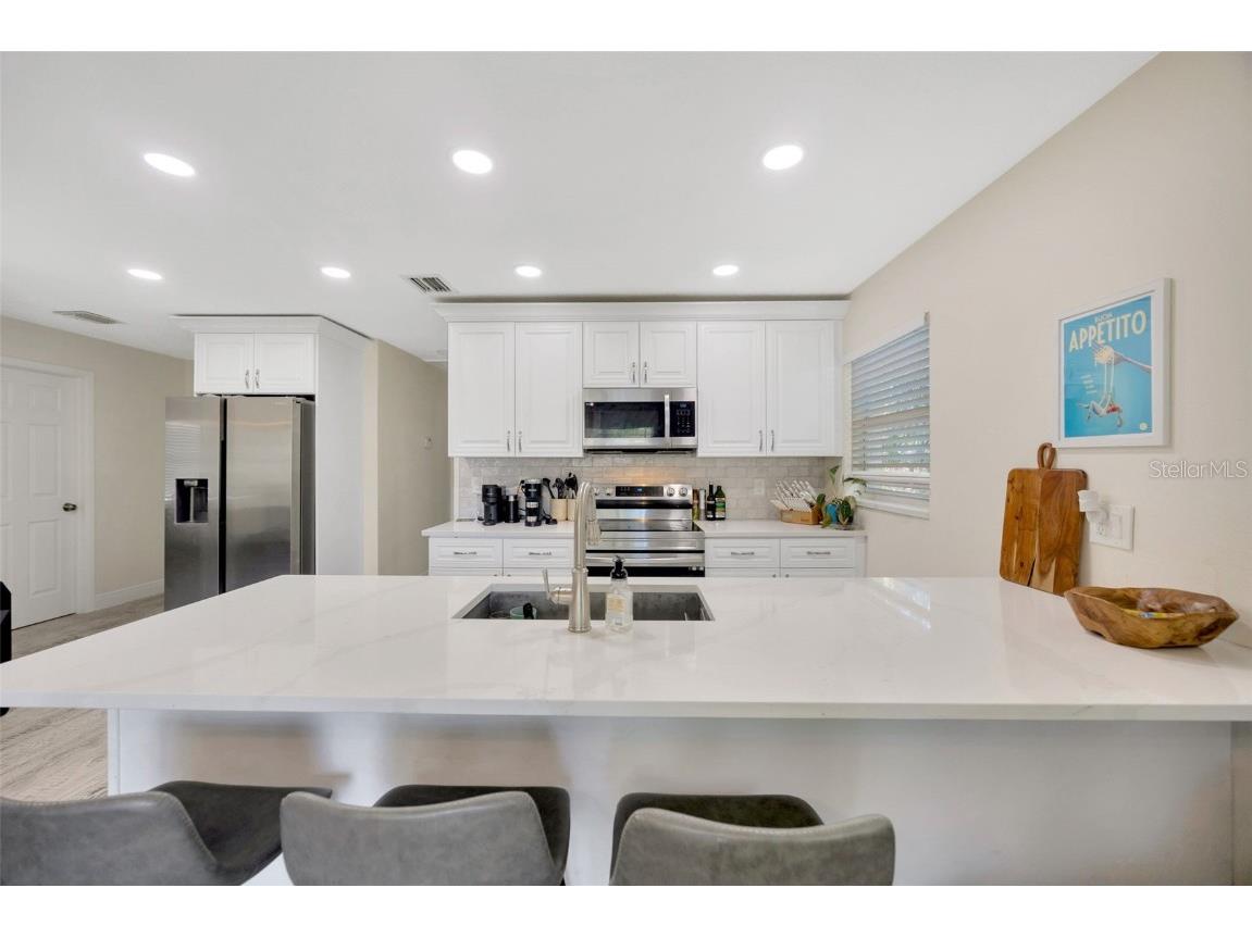 5643 Dartmouth Avenue N Saint Petersburg FL 33710 TB8392755 image10