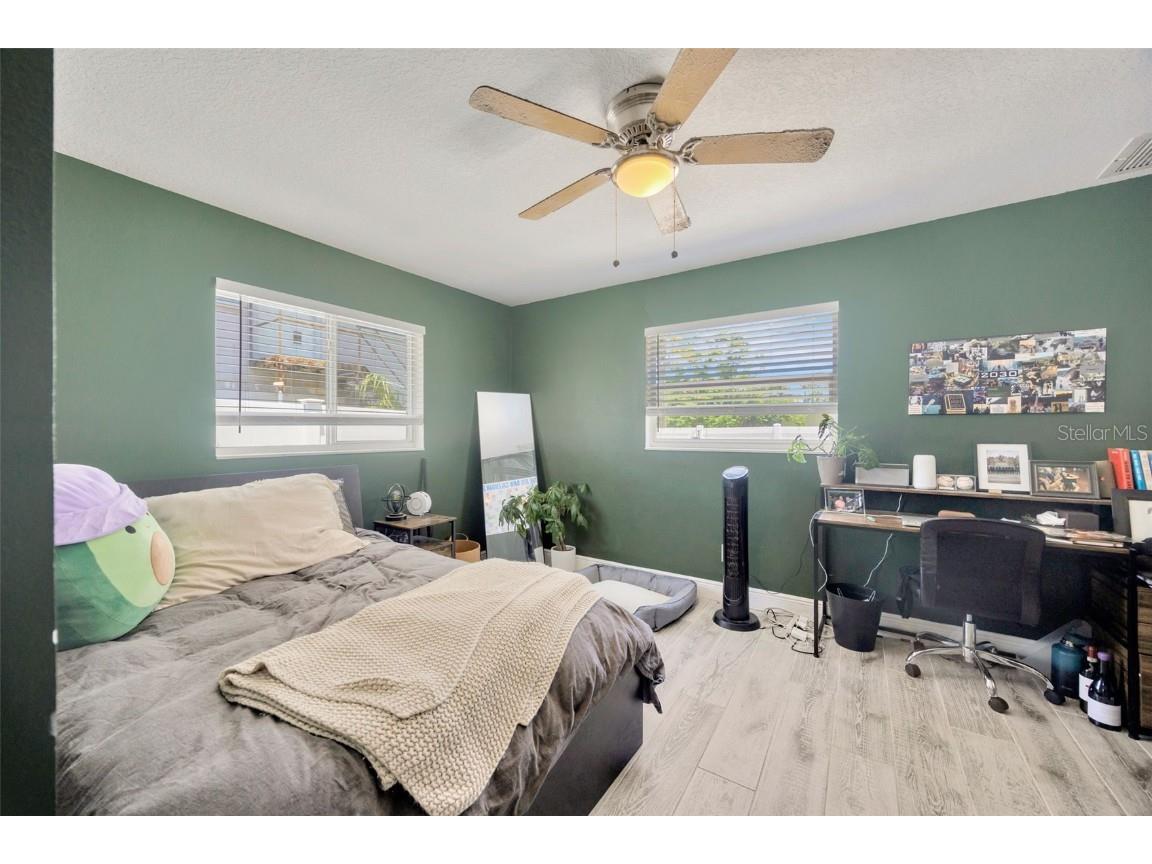 5643 Dartmouth Avenue N Saint Petersburg FL 33710 TB8392755 image13