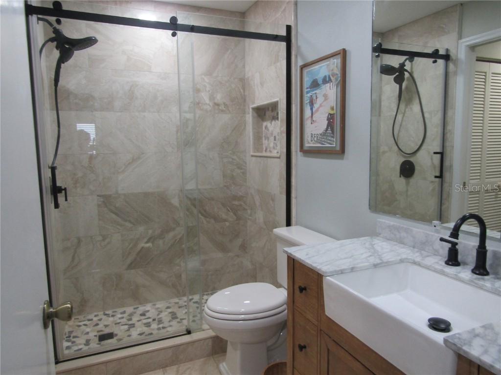 5643 Monte Rosso Road Sarasota FL 34243 A4650241 image8