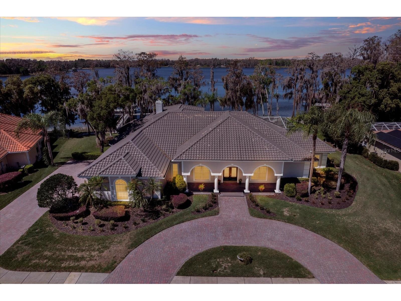 5643 White Ibis Lane Land O Lakes FL 34638 - LAKE THOMAS TB8488855 image1