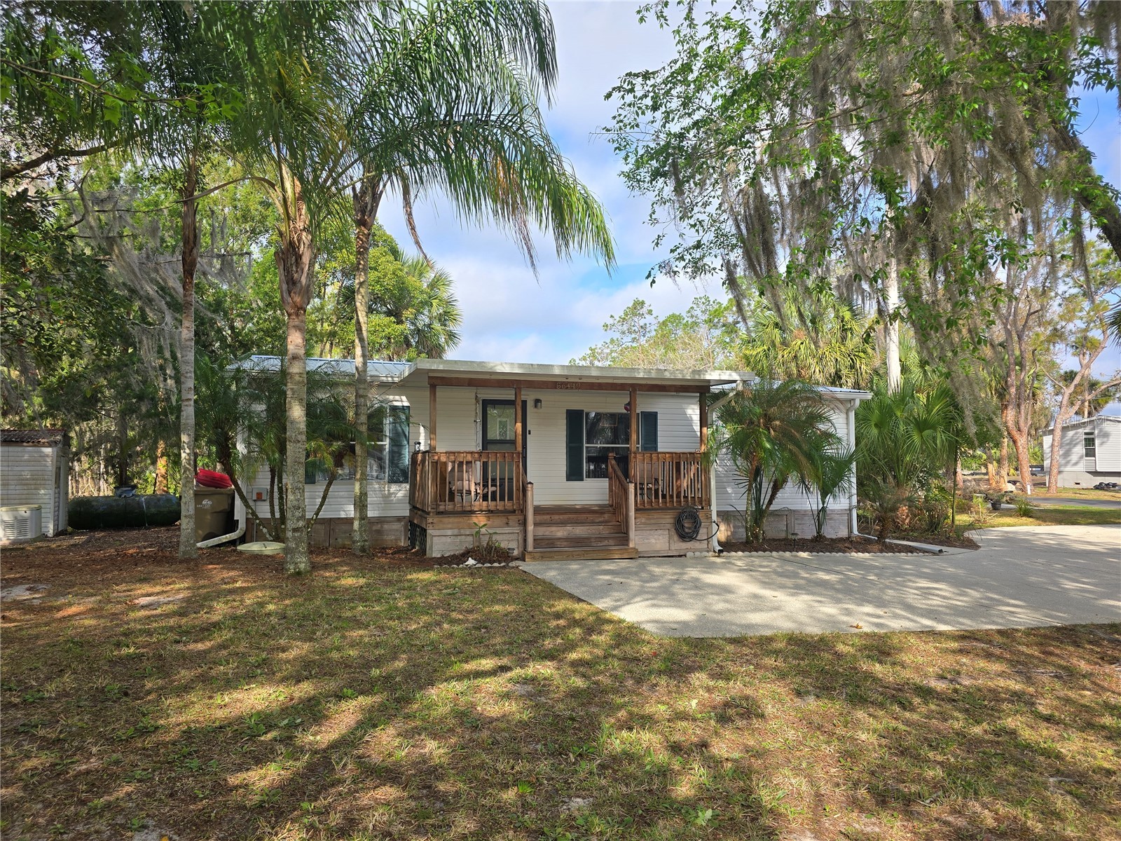 56449 Maple Road Astor FL 32102 - ST. JOHNS RIVER R4910776 image1