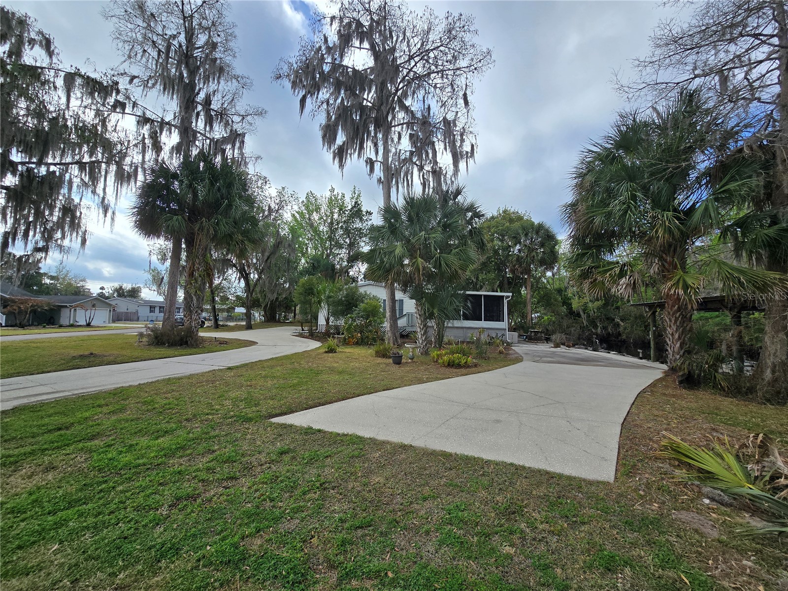 56449 Maple Road Astor FL 32102 - ST. JOHNS RIVER R4910776 image25