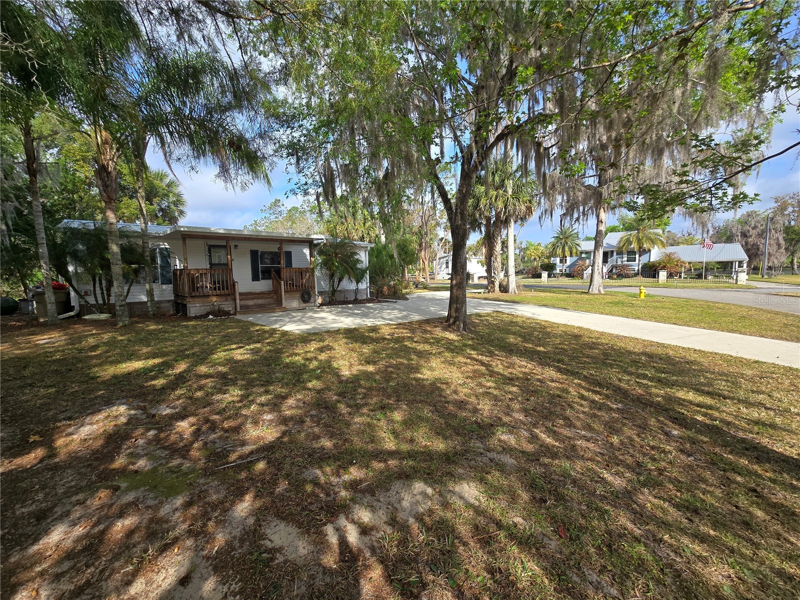 56449 Maple Road Astor FL 32102 - ST. JOHNS RIVER R4910776 image3