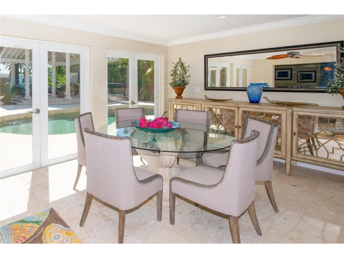 5645 America Drive Sarasota FL 34231 A4666619 image10