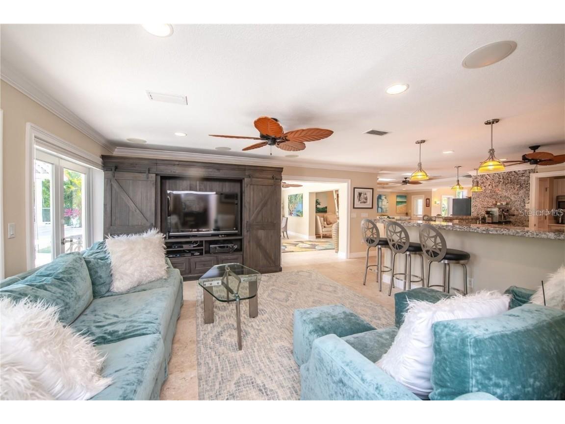 5645 America Drive Sarasota FL 34231 A4666619 image12