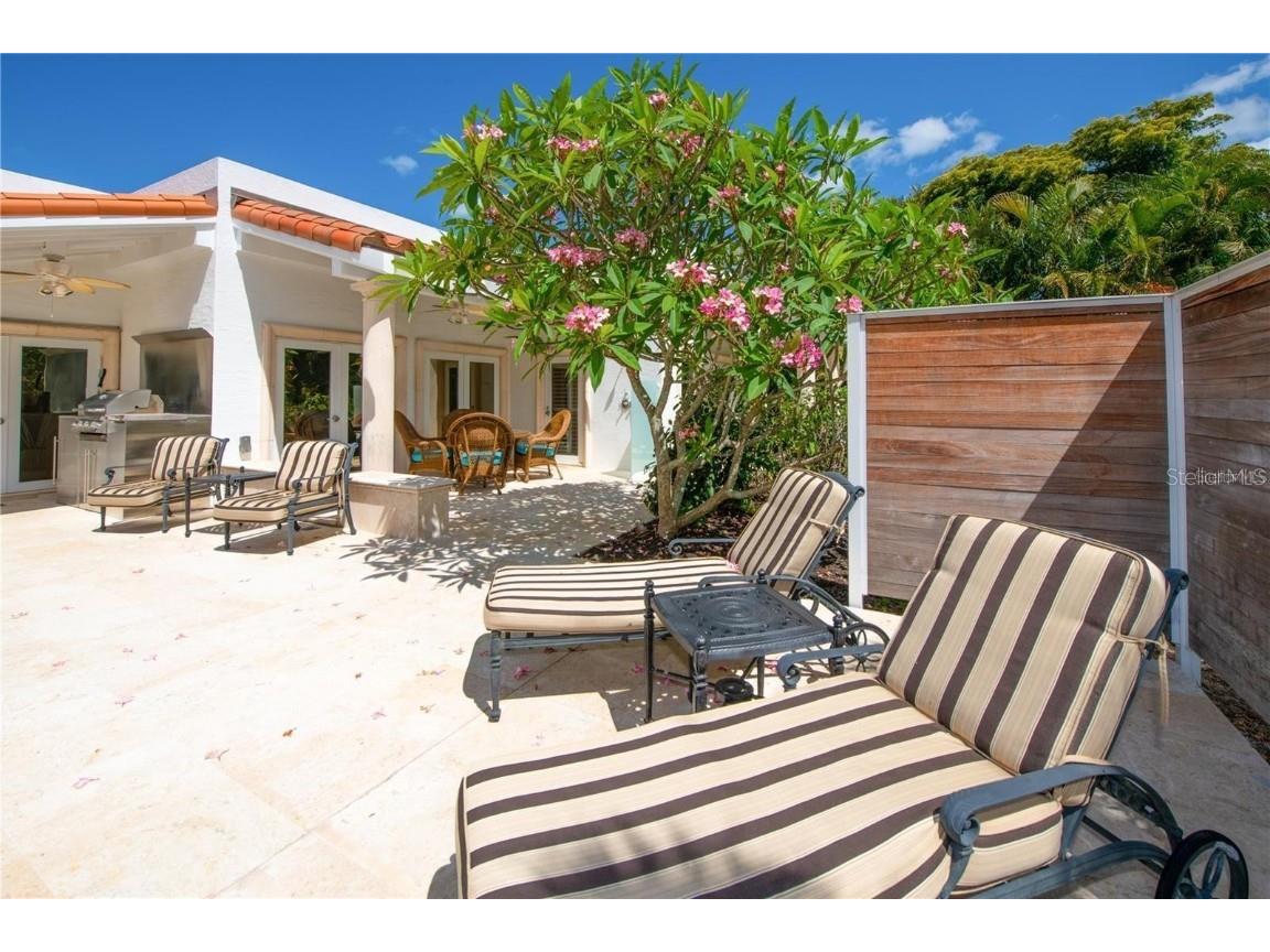 5645 America Drive Sarasota FL 34231 A4666619 image26