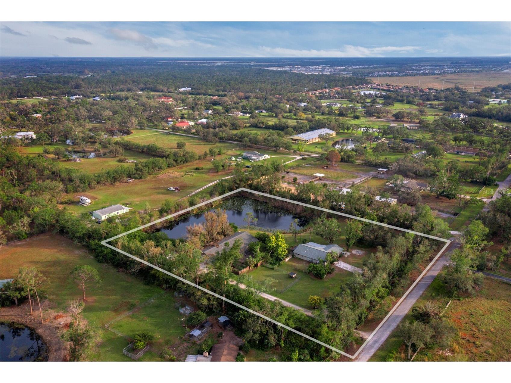 5645 Churchill Downs Road Sarasota FL 34241 A4634600 image2