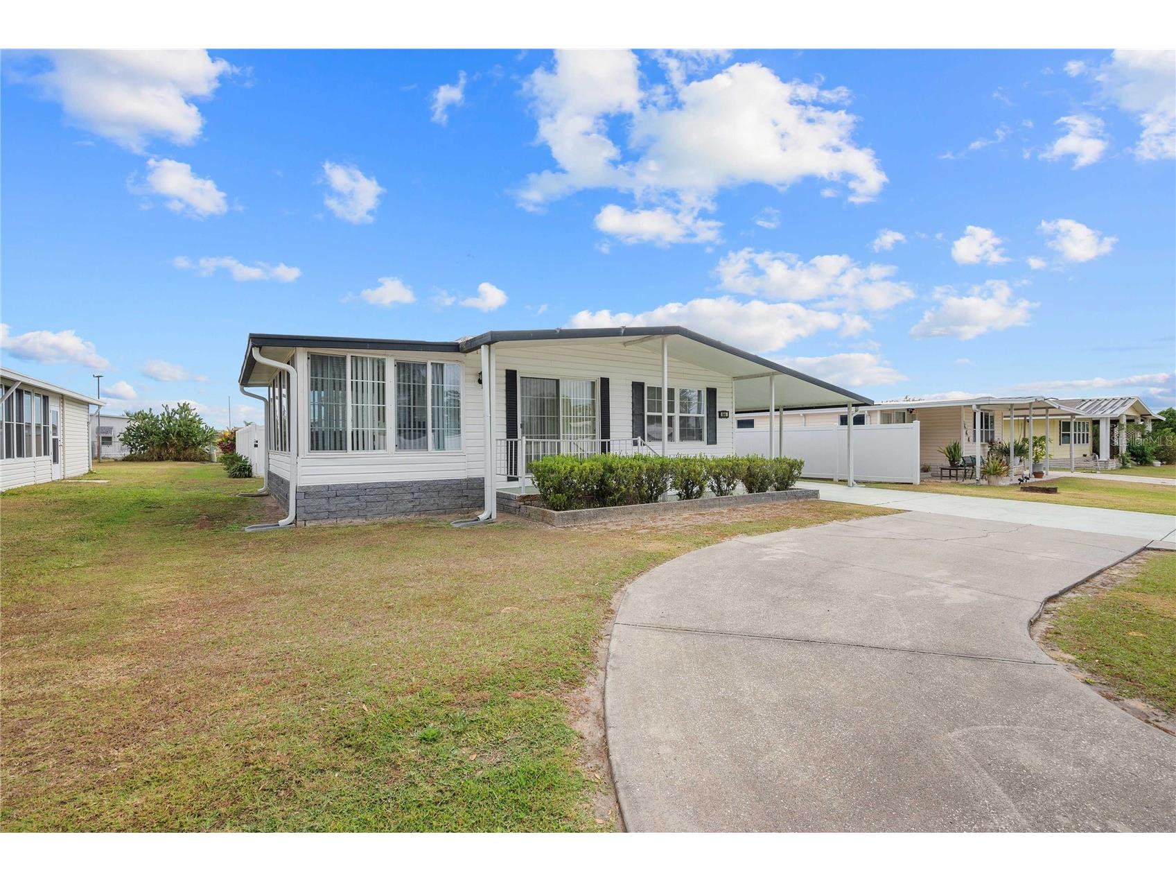 5646 Dean Dairy Road Zephyrhills FL 33541 TB8451205 image1