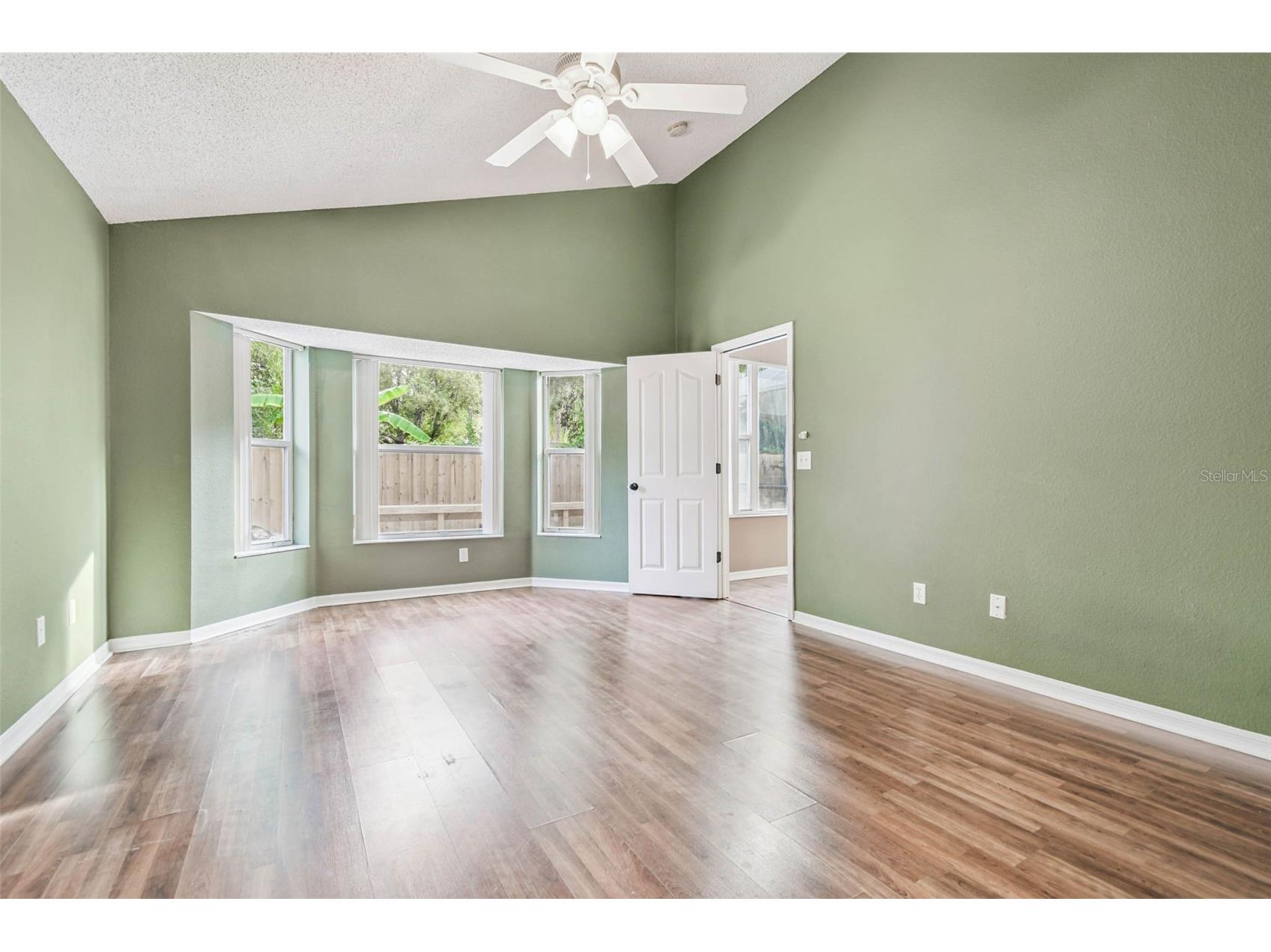 5646 Paddock Trail Drive Tampa FL 33624 TB8433986 image13