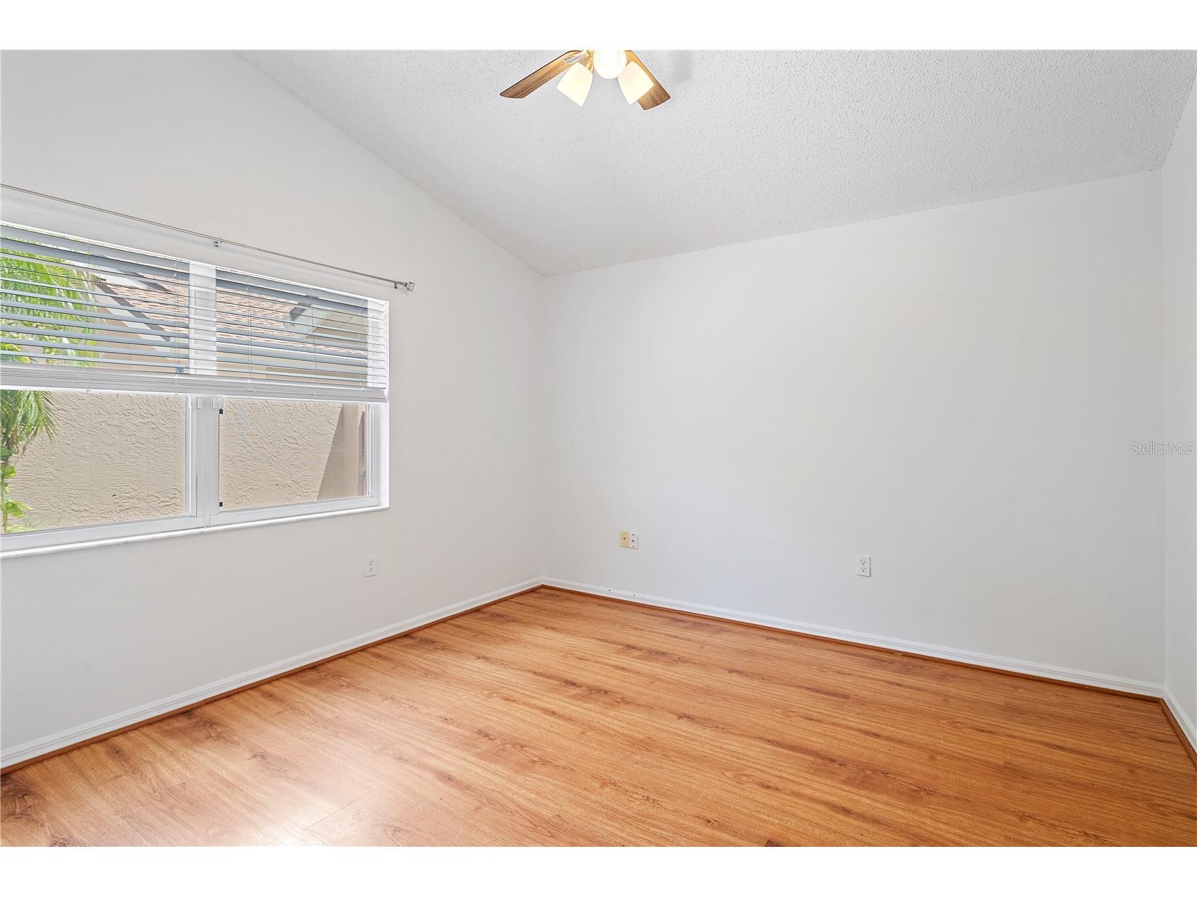 5647 Monte Rosso Road Sarasota FL 34243 A4692218 image13