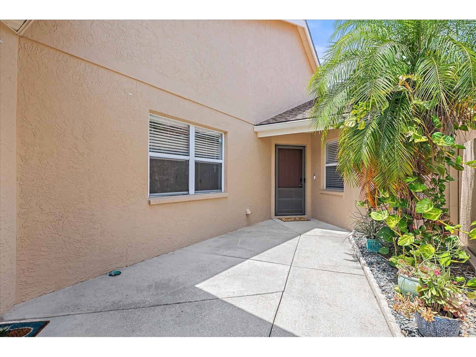 5647 Monte Rosso Road Sarasota FL 34243 A4692218 image2