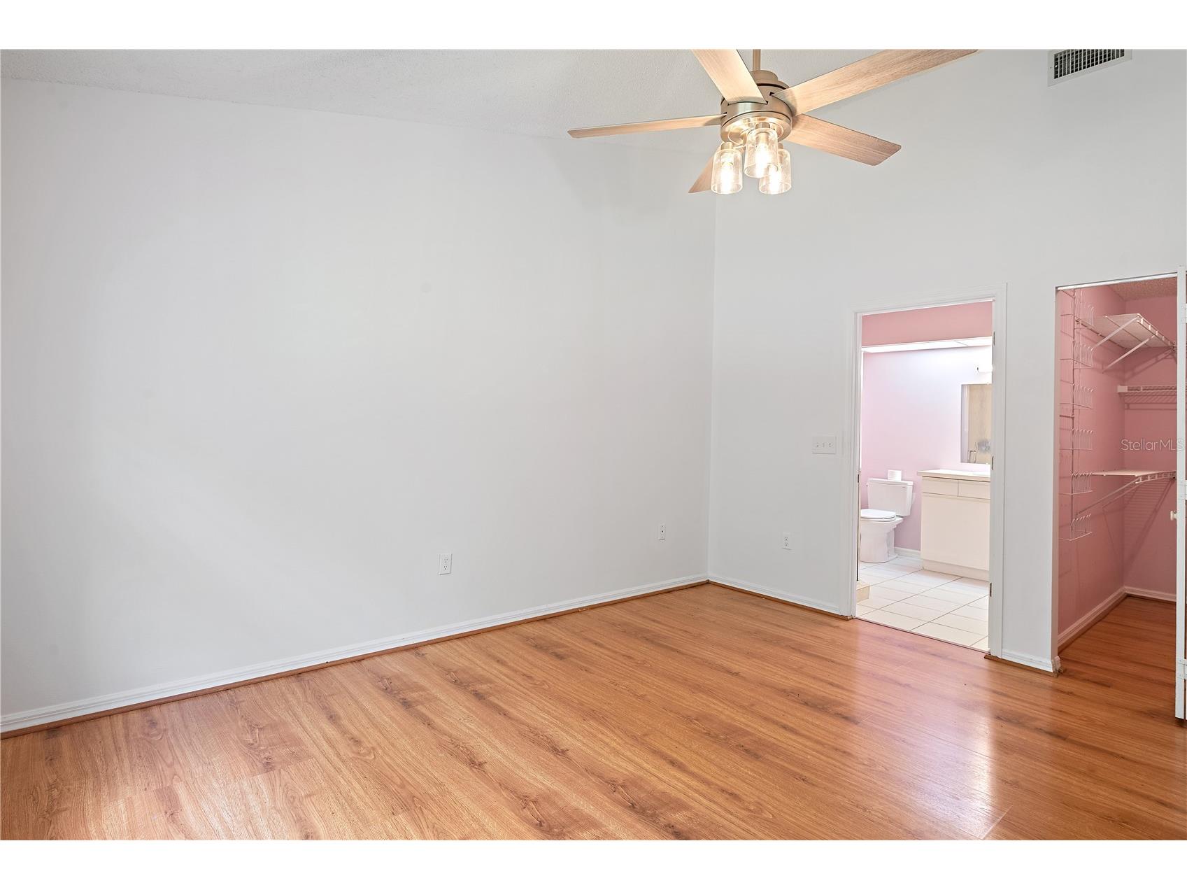 5647 Monte Rosso Road Sarasota FL 34243 A4692218 image6