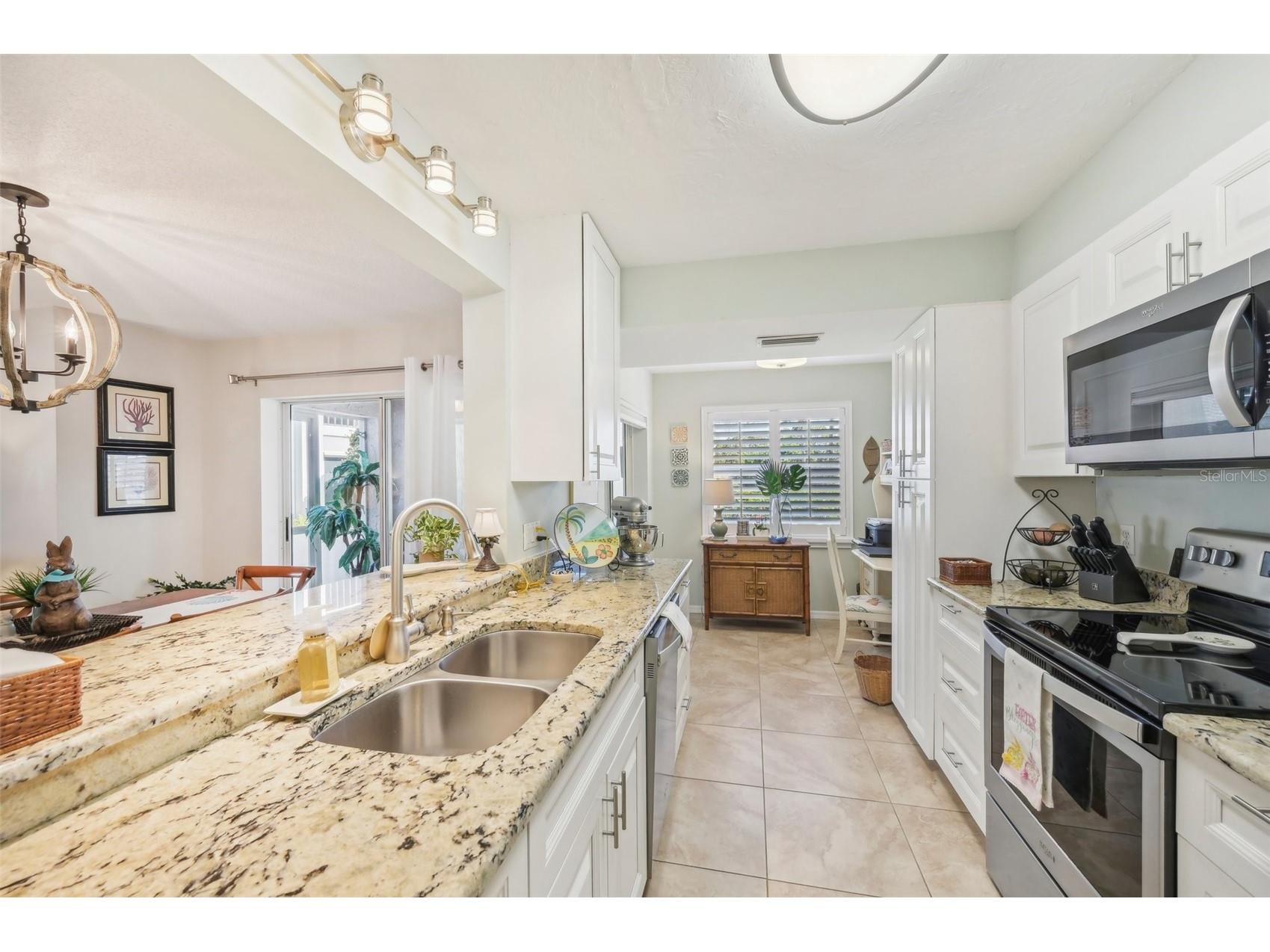 5647 Sheffield Greene Circle #29 Sarasota FL 34235 A4681514 image14