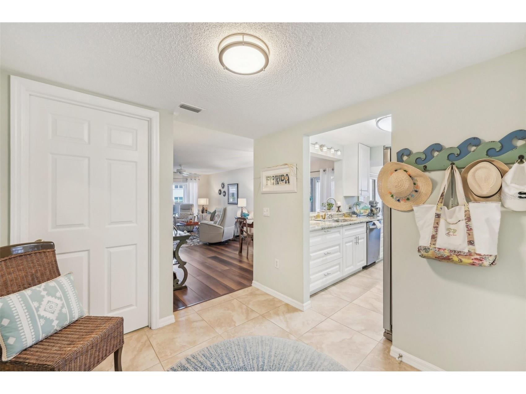 5647 Sheffield Greene Circle #29 Sarasota FL 34235 A4681514 image6
