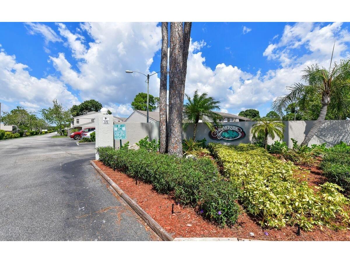 5647 Summer Side Lane #41A Sarasota FL 34231 A4684738 image3