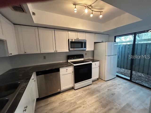 5647 Summer Side Lane #41A Sarasota FL 34231 A4684738 image4