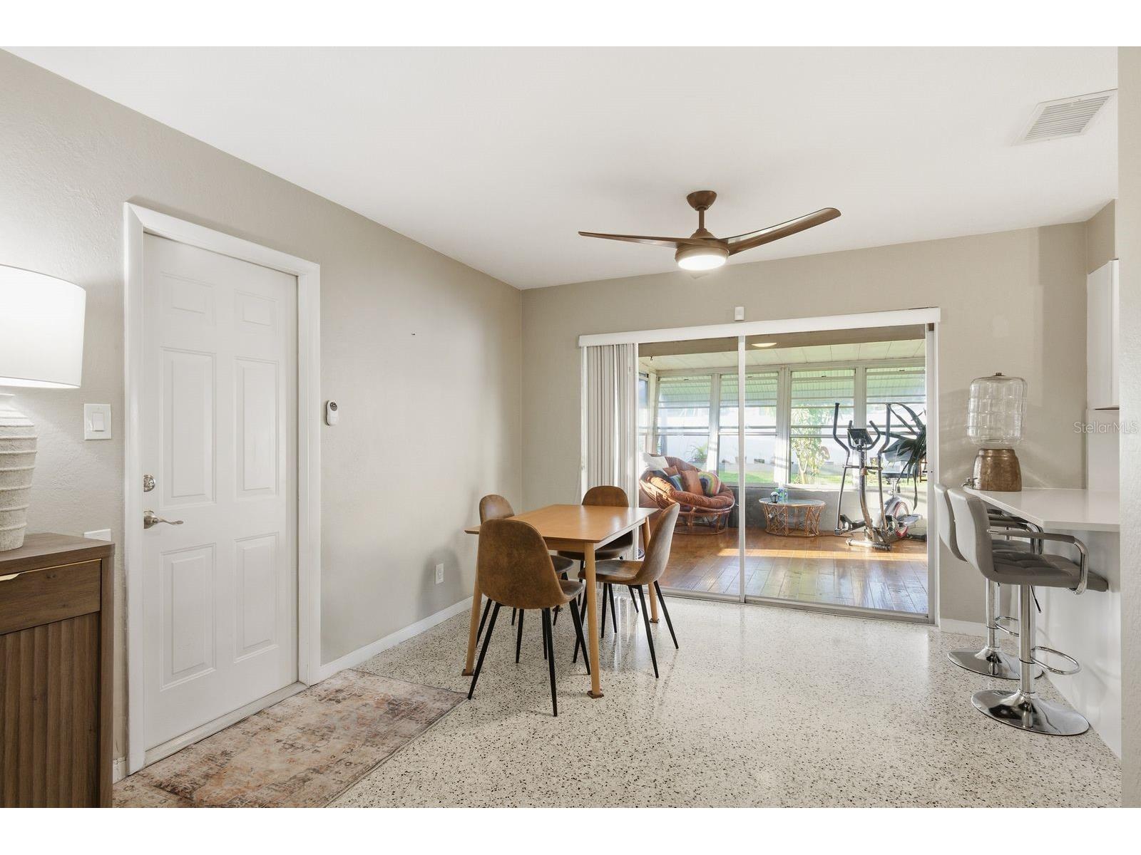 5648 33rd Avenue N Saint Petersburg FL 33710 TB8509727 image11