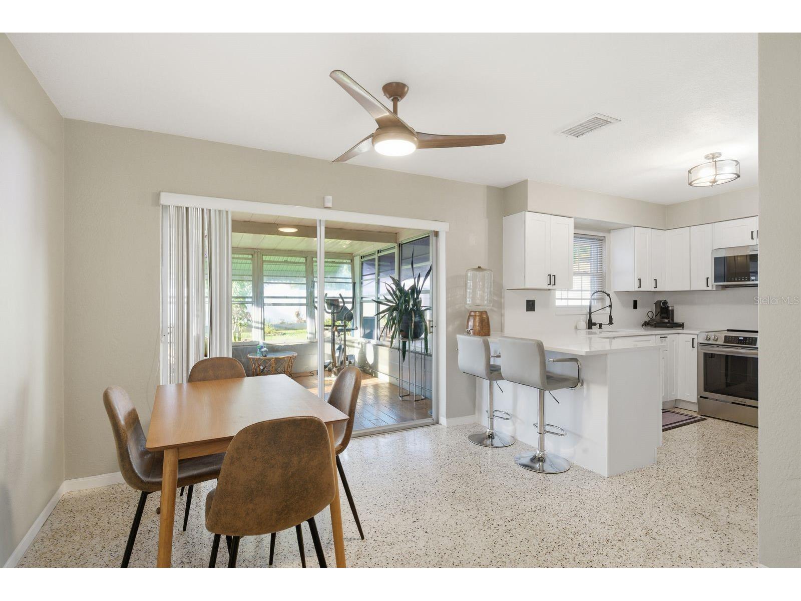 5648 33rd Avenue N Saint Petersburg FL 33710 TB8509727 image12