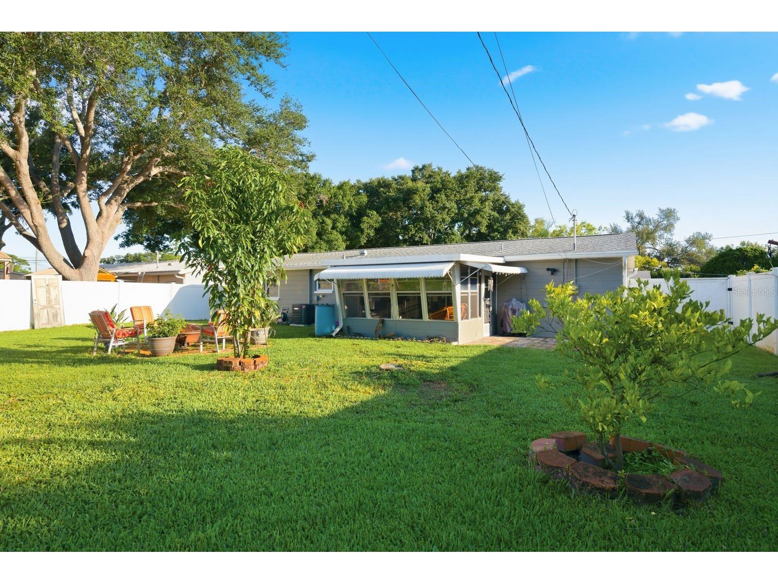 5648 33rd Avenue N Saint Petersburg FL 33710 TB8509727 image29