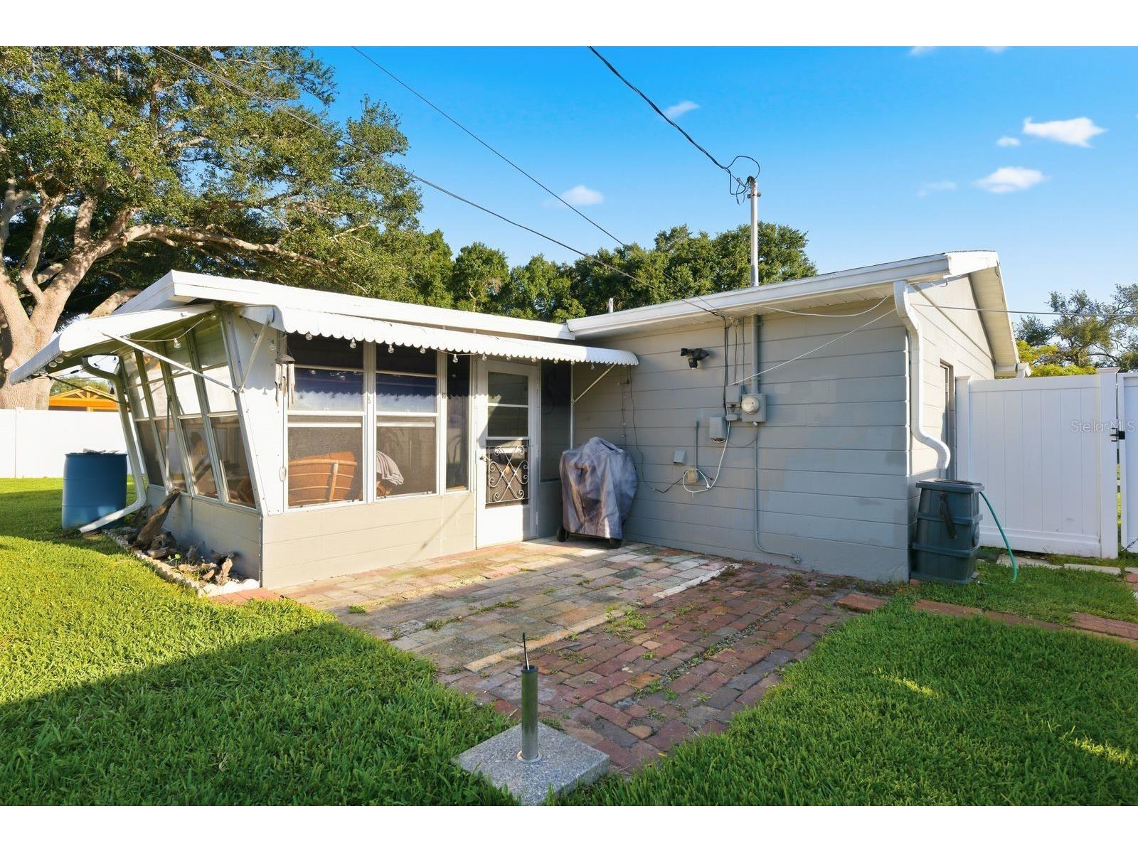 5648 33rd Avenue N Saint Petersburg FL 33710 TB8509727 image34