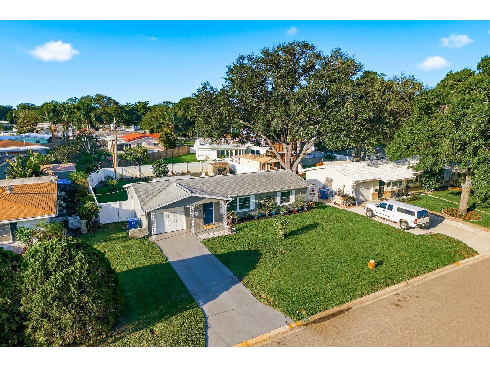5648 33rd Avenue N Saint Petersburg FL 33710 TB8509727 image36