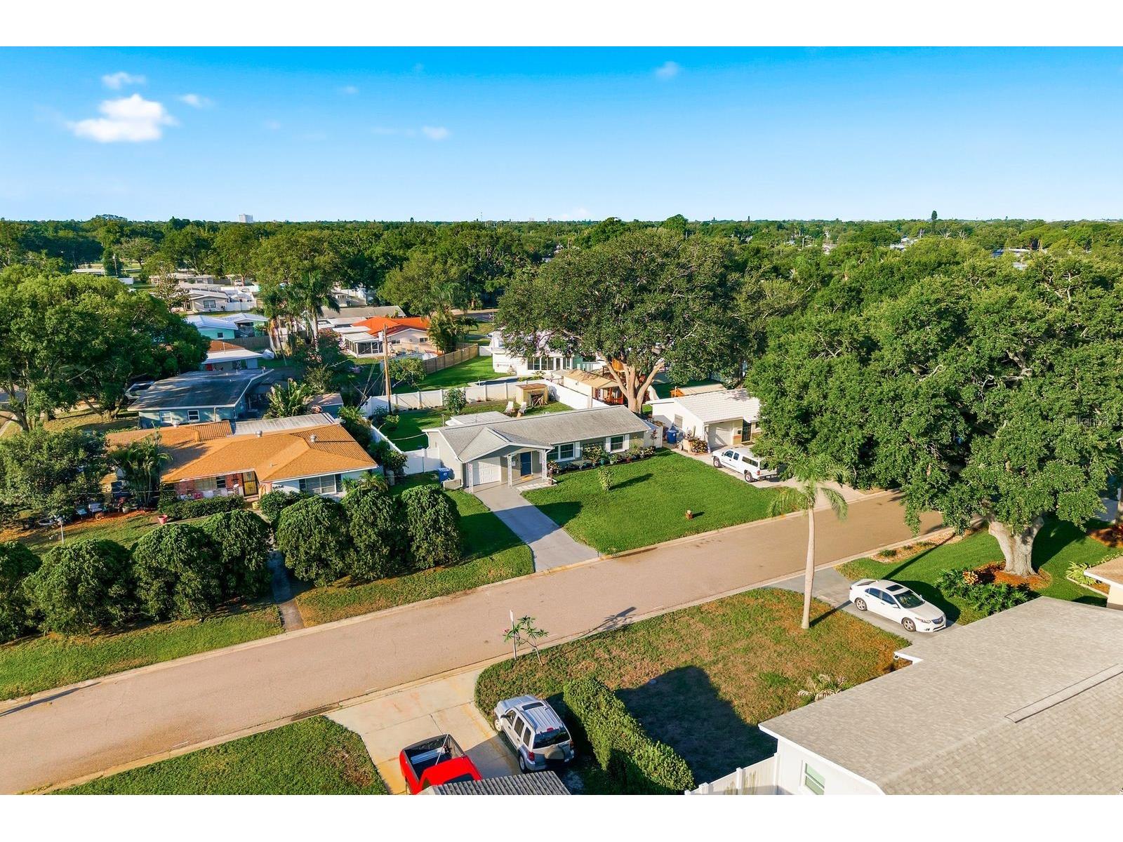 5648 33rd Avenue N Saint Petersburg FL 33710 TB8509727 image37