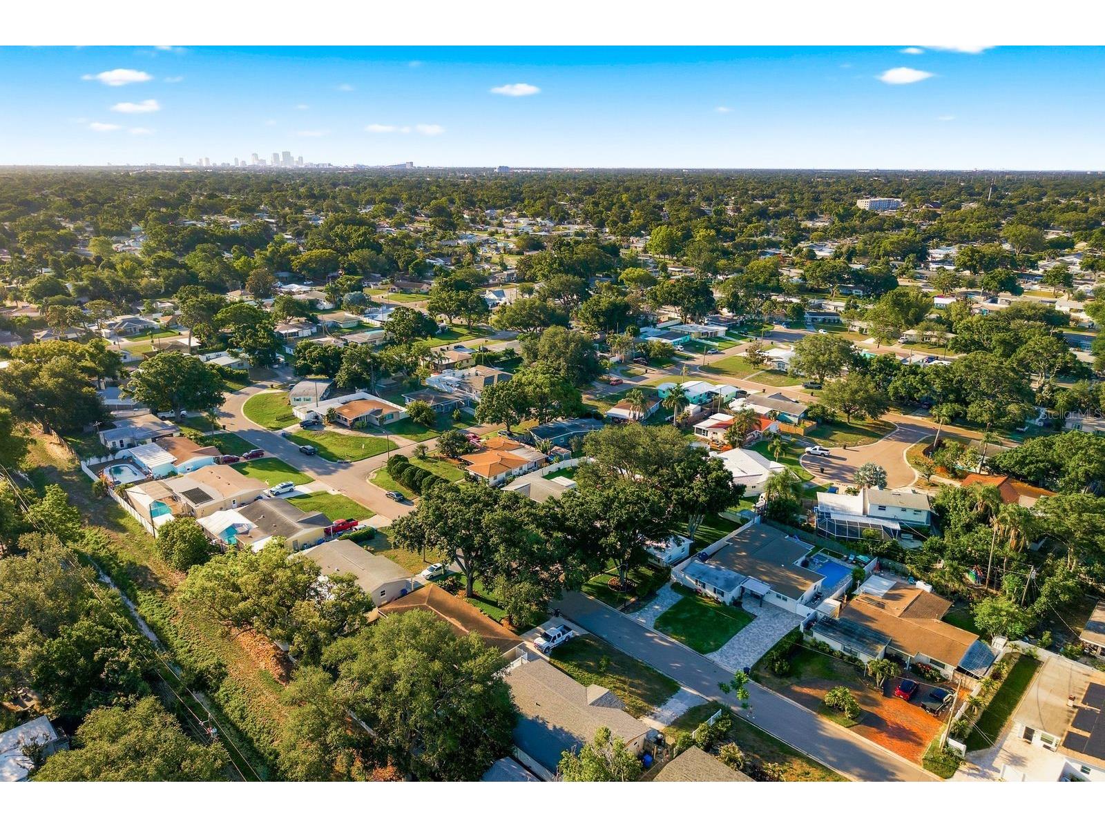 5648 33rd Avenue N Saint Petersburg FL 33710 TB8509727 image40