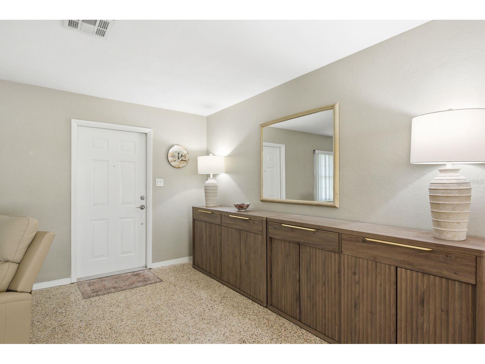 5648 33rd Avenue N Saint Petersburg FL 33710 TB8509727 image5