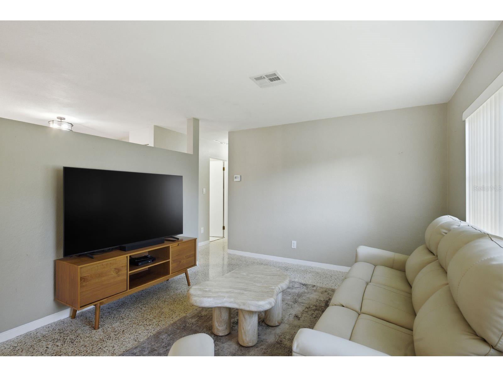 5648 33rd Avenue N Saint Petersburg FL 33710 TB8509727 image7