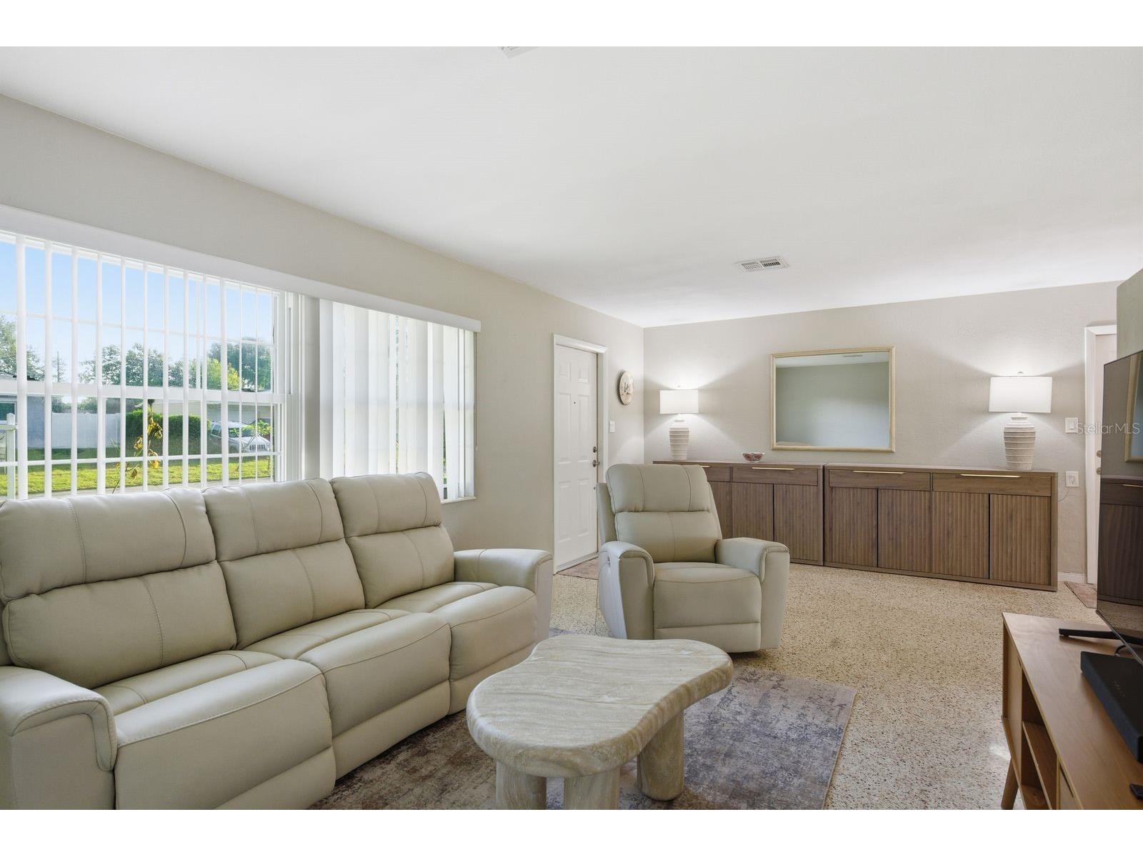 5648 33rd Avenue N Saint Petersburg FL 33710 TB8509727 image9