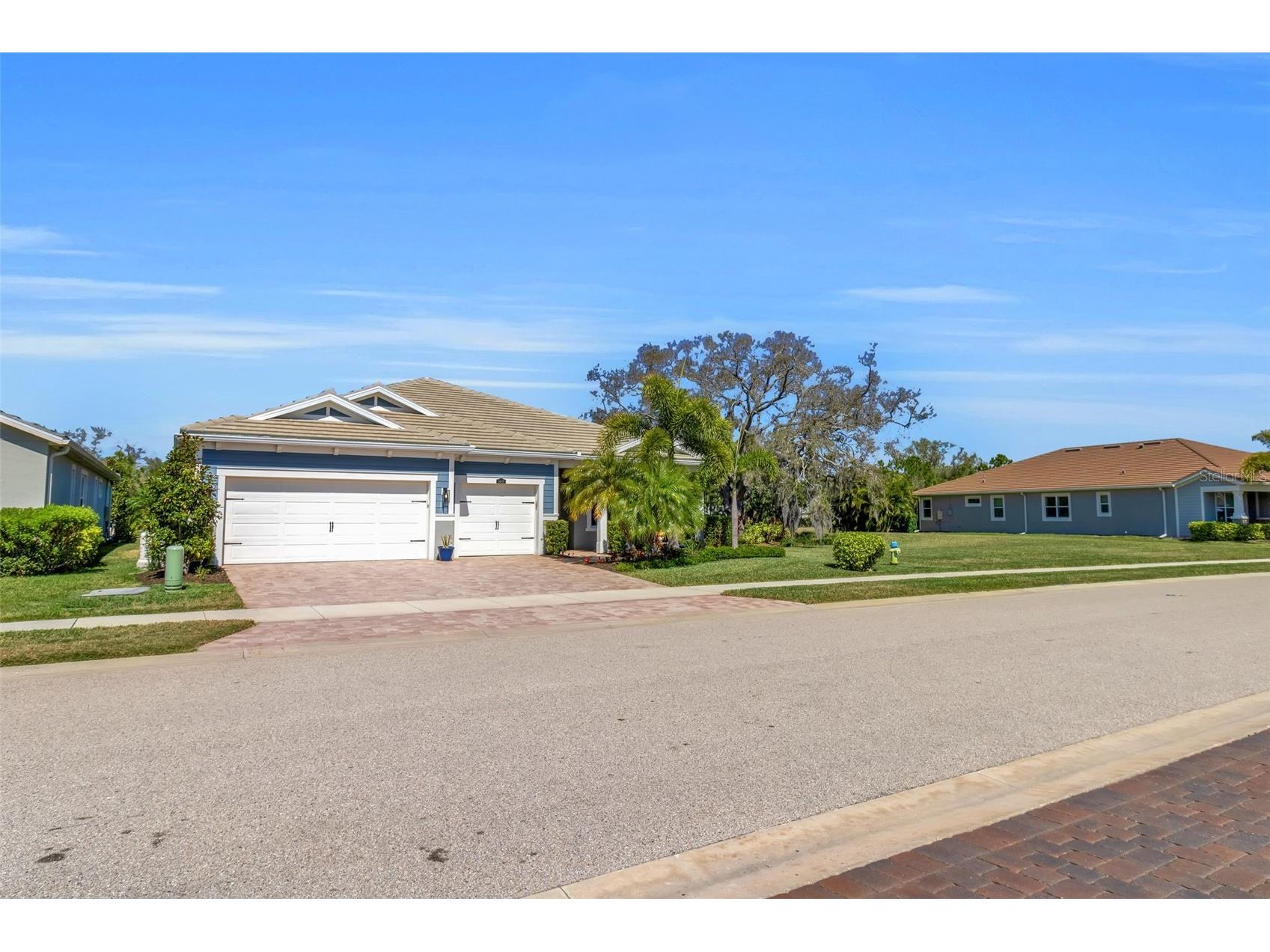 5649 Long Shore Loop Sarasota FL 34238 A4683665 image3