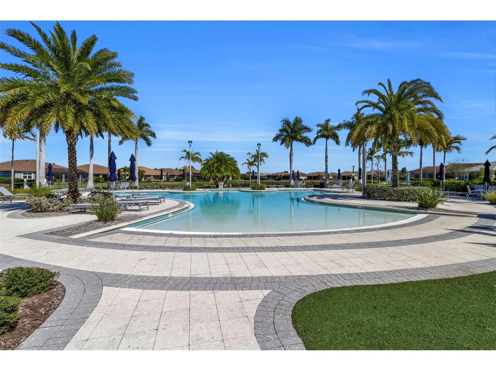 5649 Long Shore Loop Sarasota FL 34238 A4683665 image33