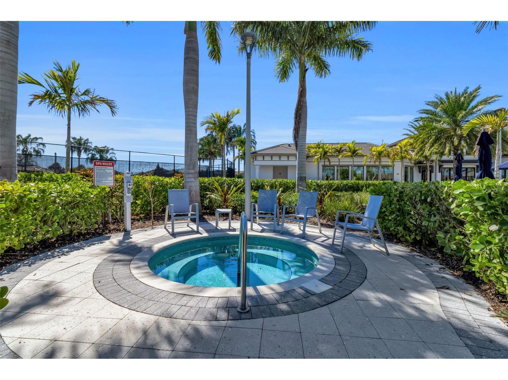 5649 Long Shore Loop Sarasota FL 34238 A4683665 image36
