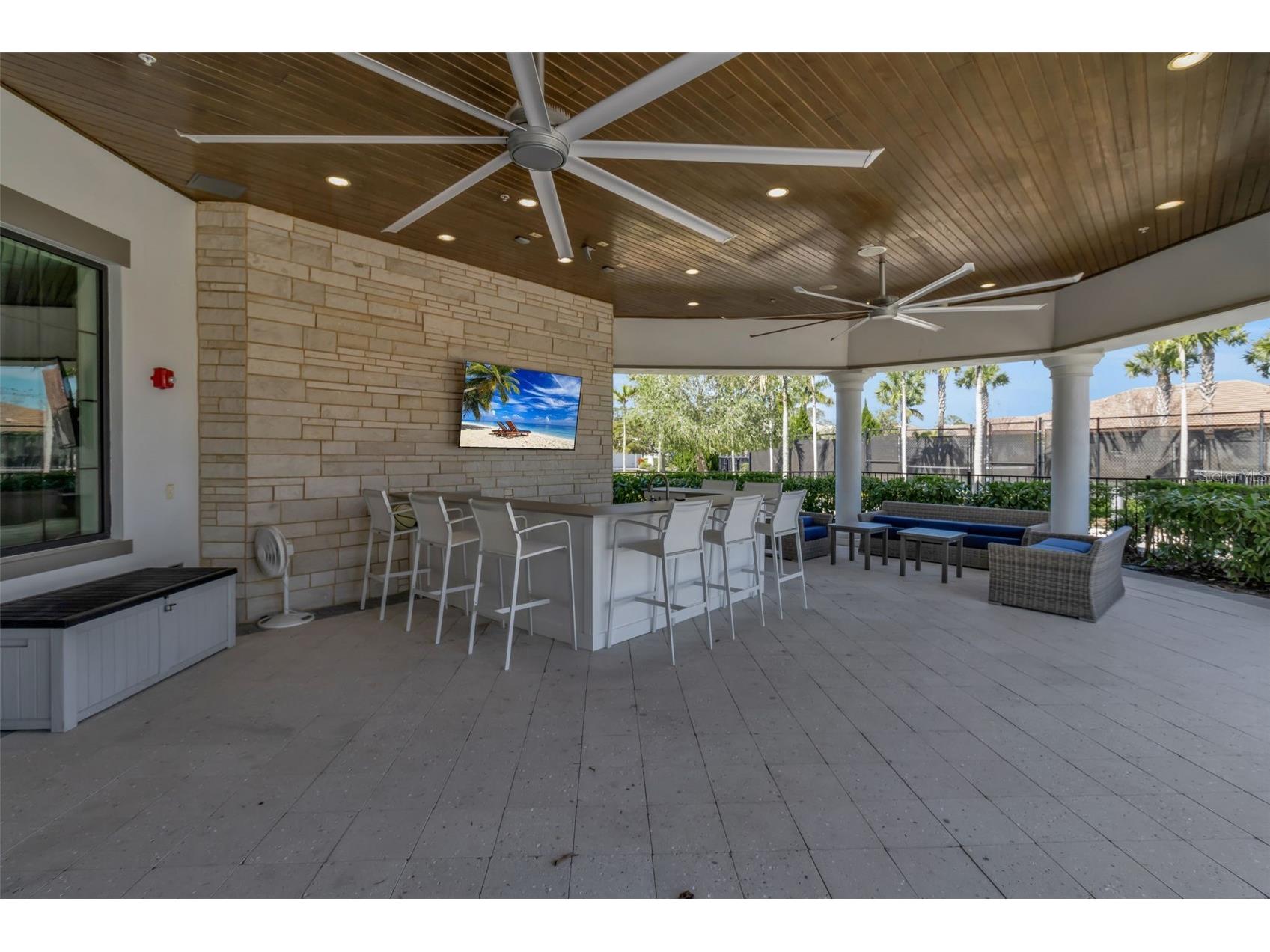 5649 Long Shore Loop Sarasota FL 34238 A4683665 image40