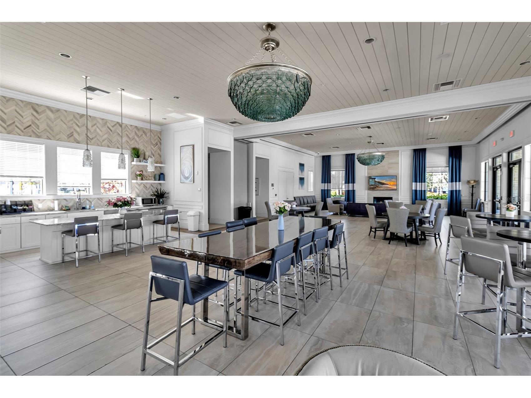 5649 Long Shore Loop Sarasota FL 34238 A4683665 image47
