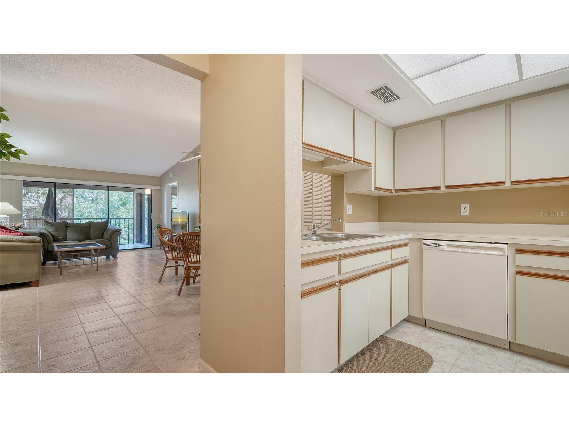 5649 Summer Side Lane #41B Sarasota FL 34231 R4909979 image4