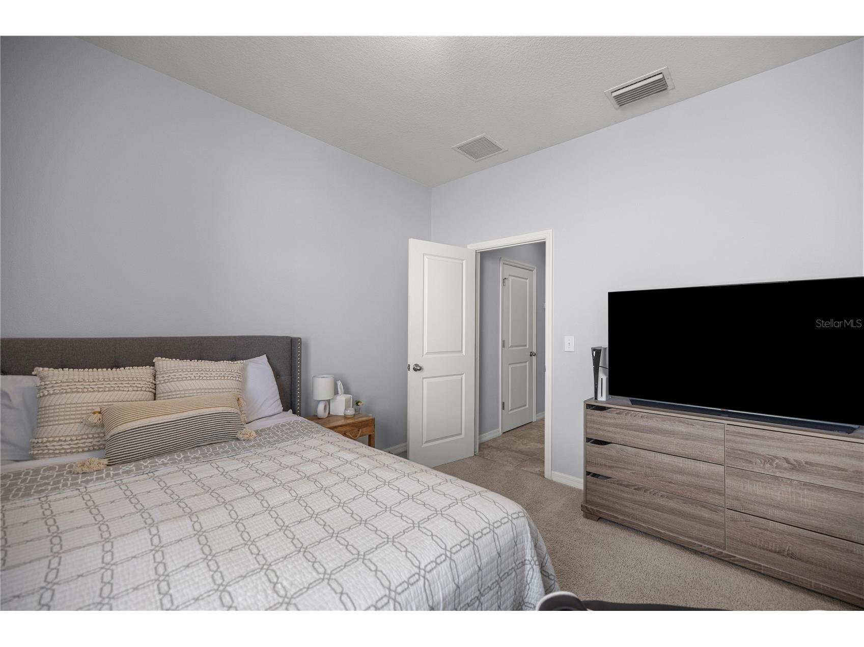 5649 SW 50th Avenue Ocala FL 34474 OM717954 image18