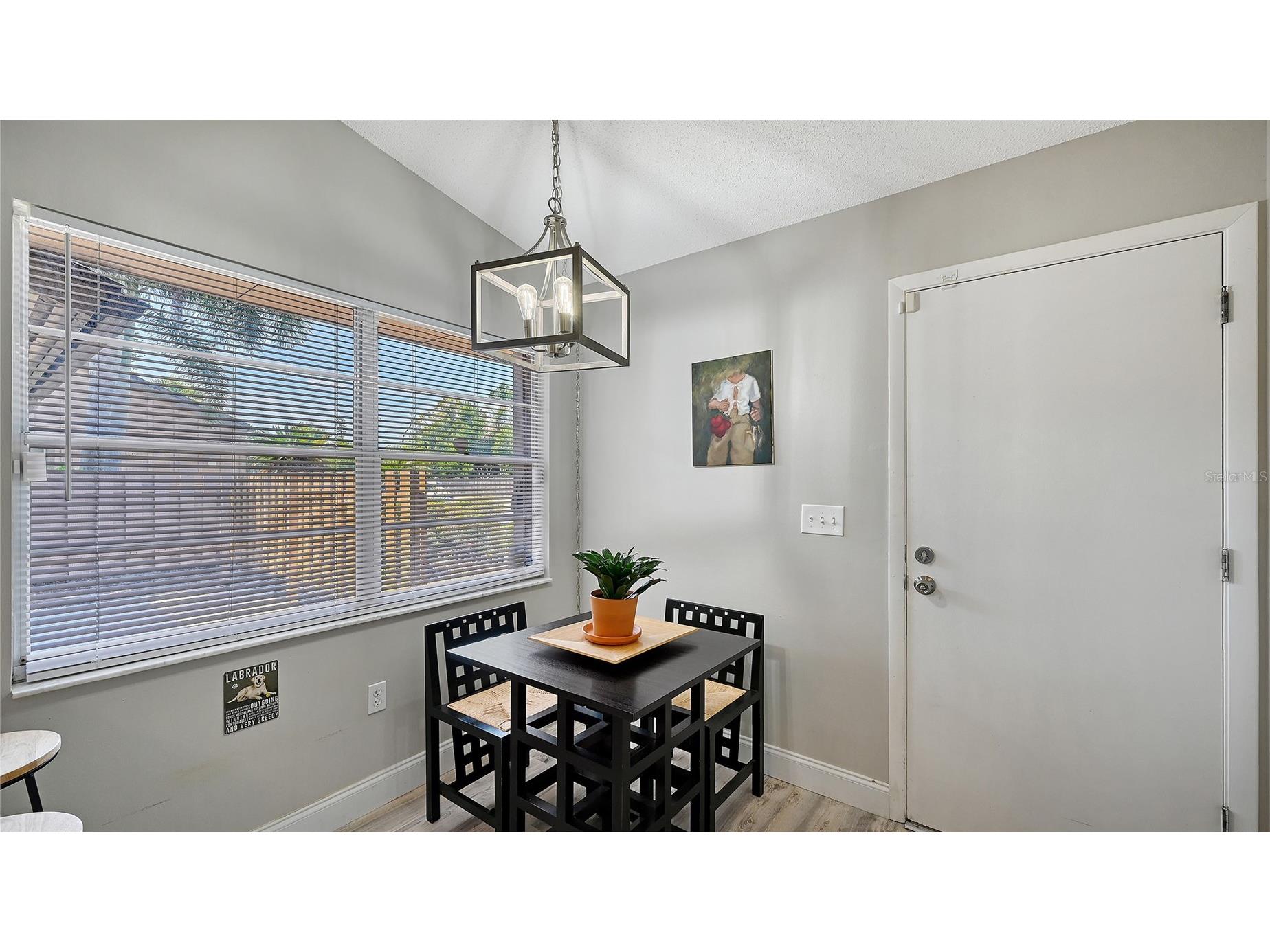 5649 Westwind Lane Sarasota FL 34231 A4693241 image10